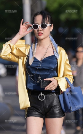 美女的长腿高跟 [13P]