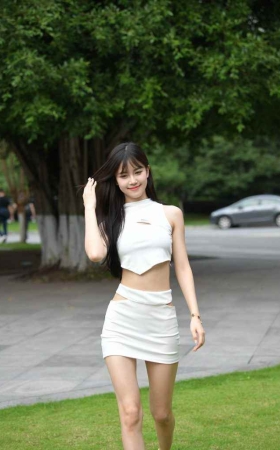 白色套装裙 [64P-1.48GB]