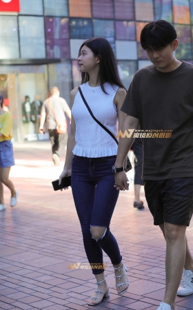 身材不赖的紧牛女友 [15P]