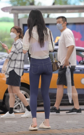 车来了 [11P]