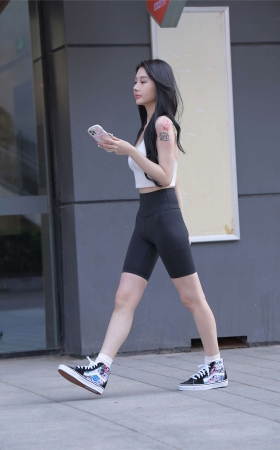 一只麋鹿摄影作品 燃烧的玫瑰