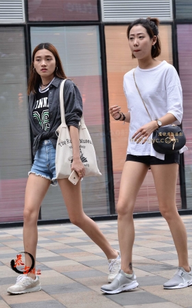 10-02 热裤 [12P]