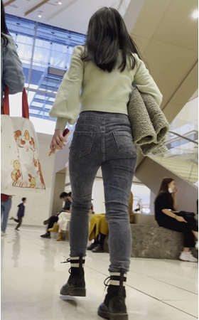 灰牛小姐姐