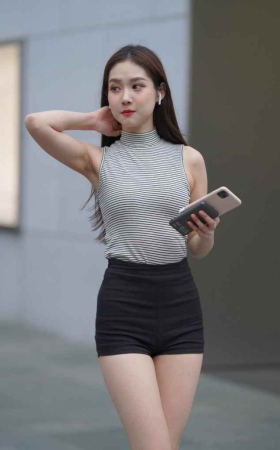 青春短裤运动鞋 [114P1V-1.36GB]