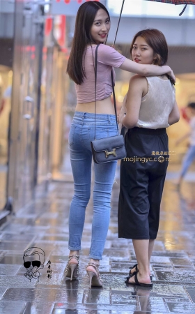 紧裤美臀大长腿 [16P]