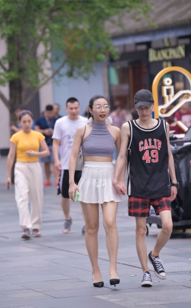 性感女友，羡慕啊这样穿