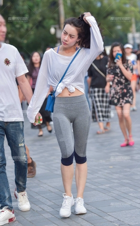 七分弹力运动裤美女 [15P]