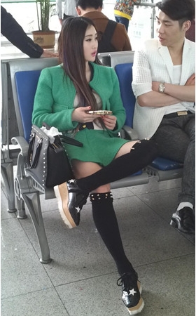 绿衣小姐姐