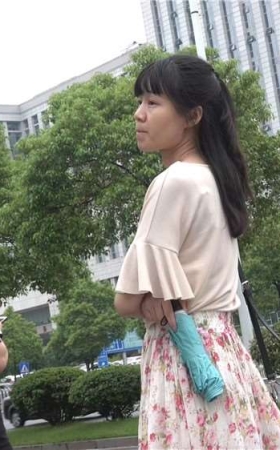 长裙，凉高跟，美足街拍美女