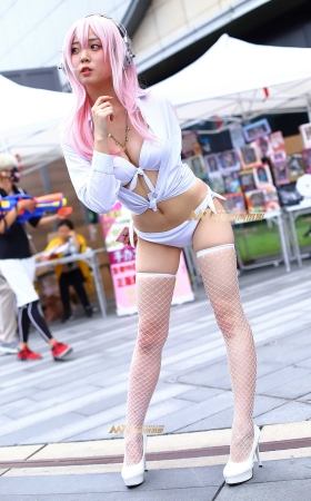 长腿白衣coser [31P]