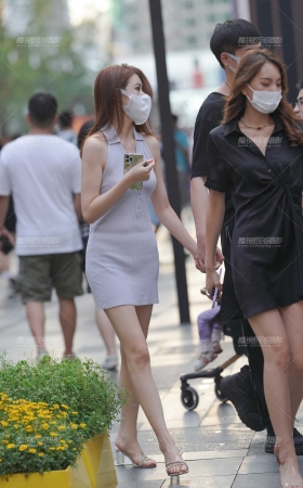 苗条女友 [22P]