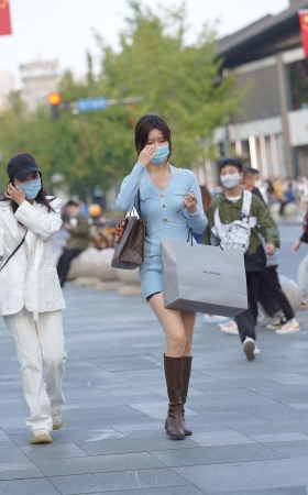 雪白少妇
