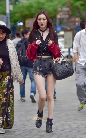 性感热裤美腿少妇 [14P]