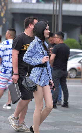 美腿，滑溜肉丝小姐姐3A274[1.09G]