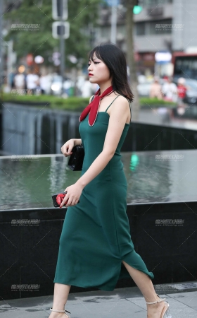 绿色长裙** [11P]