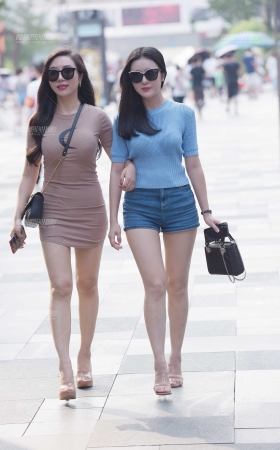 闺蜜出行 [22P]