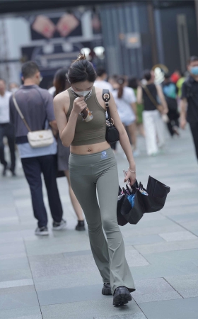 时尚运动装