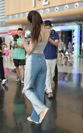 甜美休闲装
