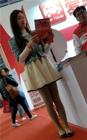 4k-小清新短裙丝袜腿美女小姐姐