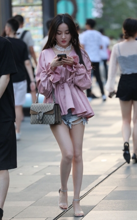 牛仔小妹