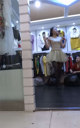 美女黑丝
