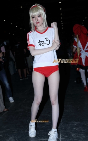 小Coser超可爱 [13P]