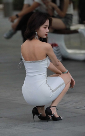 白色包臀裙美女 [26P]