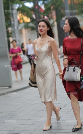 丝裙** [21P]