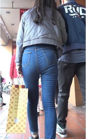 蓝牛紧身丰腴妹子