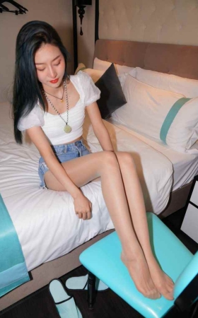 超极品肉丝紧身牛仔热裤 [277P2V-9.35GB]