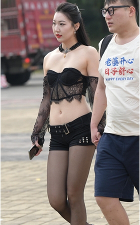 性感的抹胸黑丝清凉美女(95P)