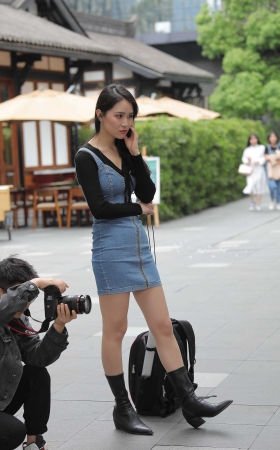 小姐姐工作拍摄很开心呀 [15P]