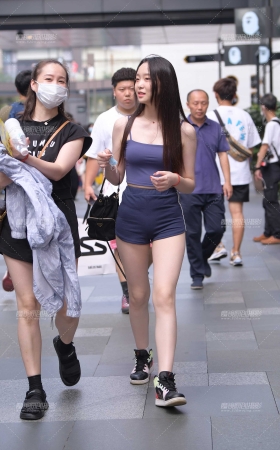 她清纯又性感，迷倒我了~ [27P]
