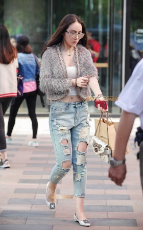 时尚靓丽高冷美眉 [13P]