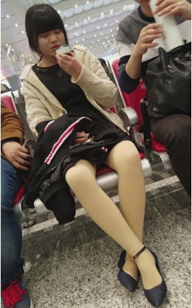 肉色丝袜妹子