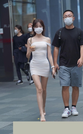白色包屯裙美女3A8288[1.4G]