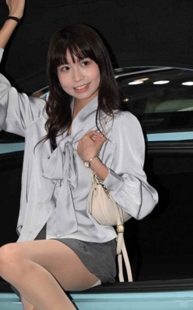 如此治愈的笑容 [110P1V-2.70GB]