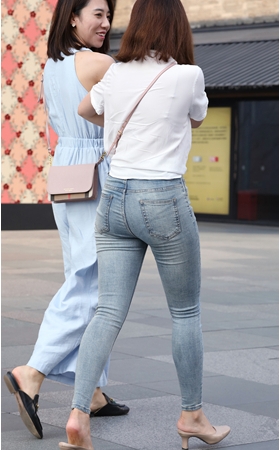 牛仔妹子(30P)