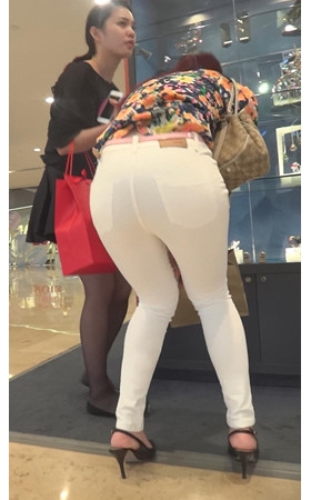 诱人的白紧裤