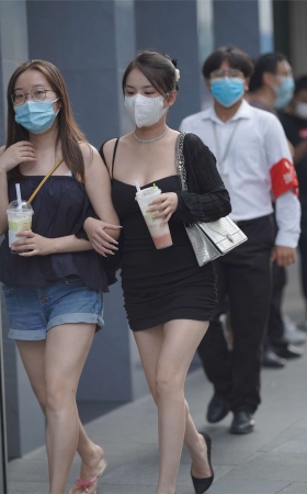 闺蜜大长腿