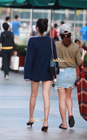 美腿小姐姐 [10P]