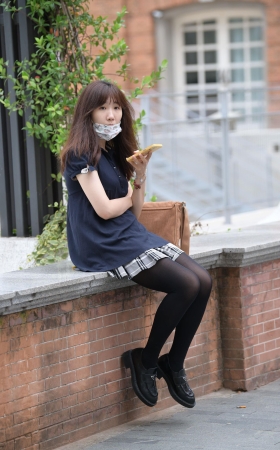 黑丝女孩