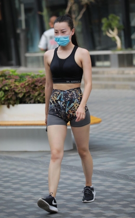 超性感瑜伽小妹