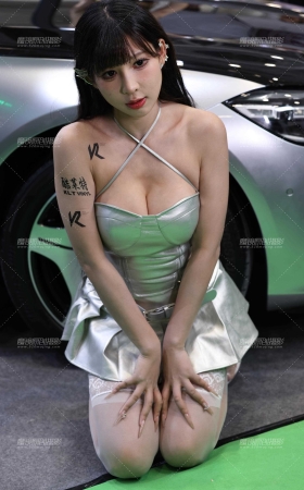 20250228雯粥粥的白色丝袜 [20P]