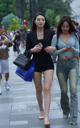 西装外套精致短裤