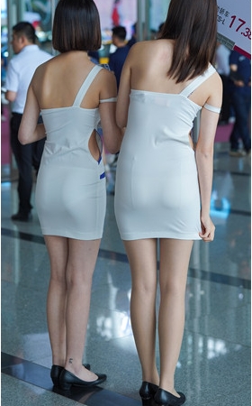 两个模特小姐姐(47P)