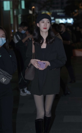 长靴西装外套