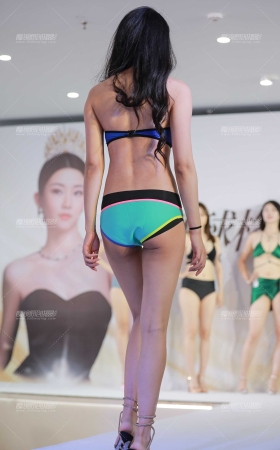 绿色泳装 [25P]