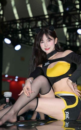 可爱甜美SHOWGIRL [95P-2.17GB]