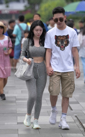 HAO身材的女友 [18P]